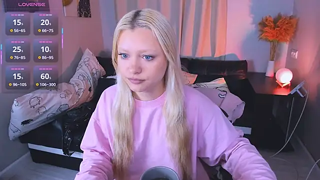 Millie Vanillies online show from November 2025 10:32:01 PM