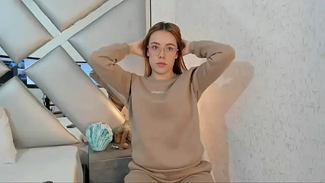 CRISTALEVANS VC online show from October 2025 06:06:01 AM