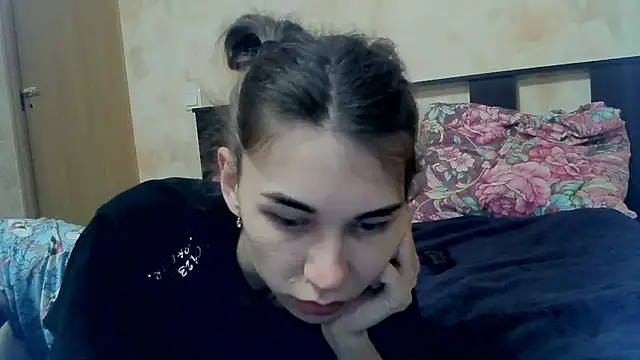 Crazy Empresis online show from October 2025 11:40:02 AM