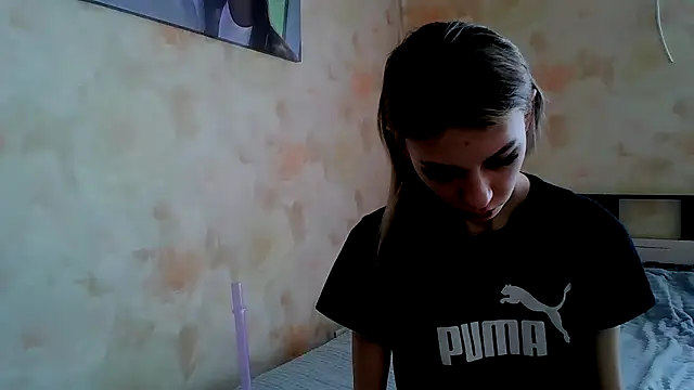 Crazy Empresis online show from April 2026 05:45:02 AM