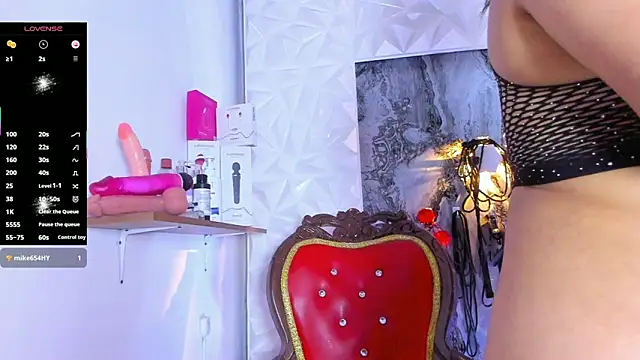 Luciana r online show from April 2026 11:44:02 AM