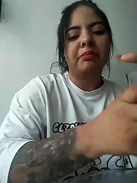 Luciana r online show from October 2025 07:14:01 PM