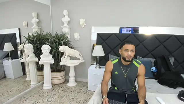 Snapshot of emilio_brandon chatting on December 2025 09:43:01 AM emilio brandon online show from December 2025 09:43:01 AM