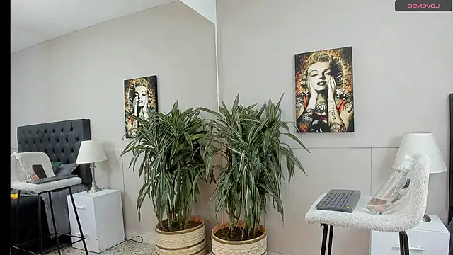 Snapshot of emilio_brandon chatting on October 2025 10:47:01 AM emilio brandon online show from October 2025 10:47:01 AM