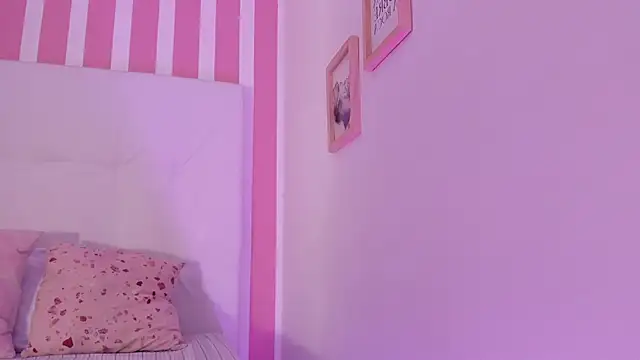 Maddy Norton online show from March 2026 07:21:02 PM