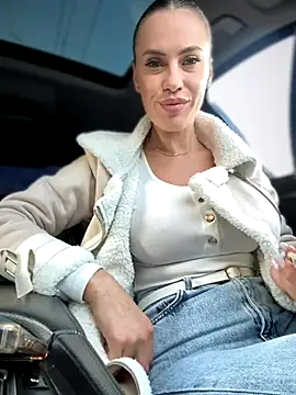  JessyRey  online show from December 2025 12:04:01 PM