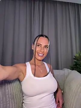 Snapshot of _JessyRey_ chatting on July 2026 05:01:02 PM JessyRey online show from July 2026 05:01:02 PM