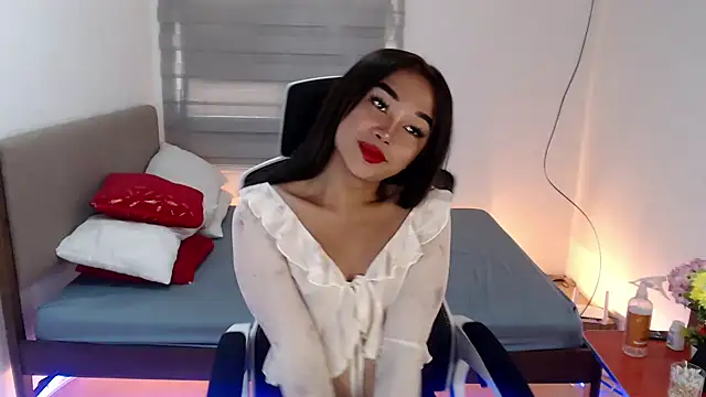 SultryCyraFoxmore online show from September 2025 01:28:02 AM