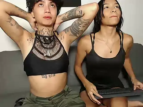 ParisAndVi online show from October 2025 12:14:01 AM