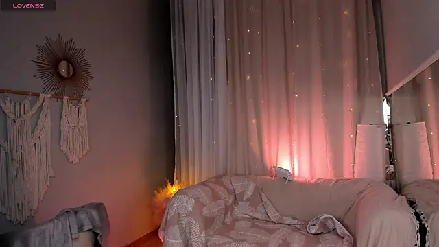 Snapshot of MilliMouse chatting on March 2026 10:39:02 PM MilliMouse online show from March 2026 10:39:02 PM