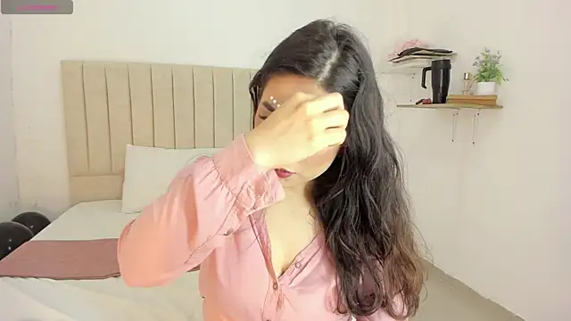 sashaa petit online show from September 2025 11:34:01 AM