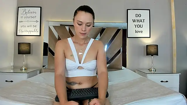 cellestehot online show from January 2026 02:21:01 PM