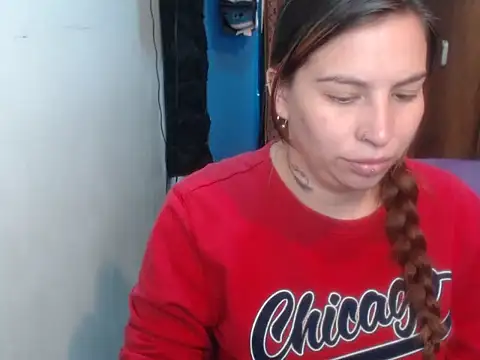 cloequeen15 online show from February 2026 05:36:01 PM