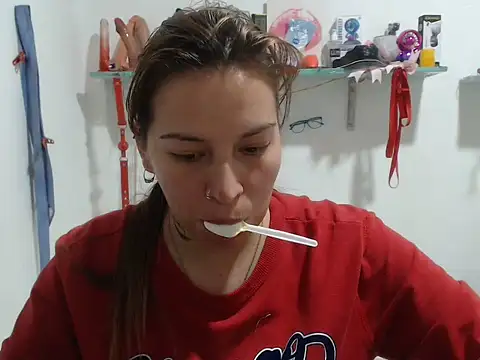 Snapshot of cloequeen15 chatting on September 2025 05:24:01 PM cloequeen15 online show from September 2025 05:24:01 PM