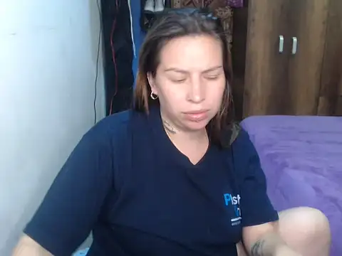 cloequeen15 online show from March 2026 11:29:01 PM