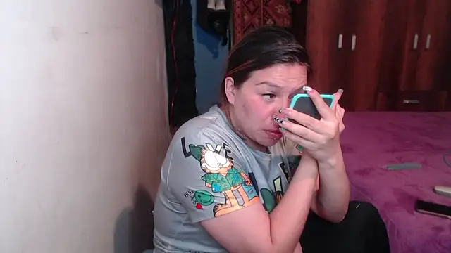 cloequeen15 online show from April 2026 12:06:01 AM