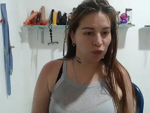 Snapshot of cloequeen15 chatting on September 2025 05:09:01 PM cloequeen15 online show from September 2025 05:09:01 PM