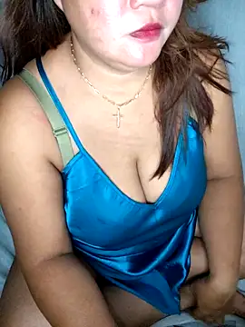 Snapshot of lady_rosie chatting on October 2025 01:11:01 PM lady rosie online show from October 2025 01:11:01 PM