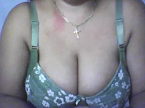 Snapshot of lady_rosie chatting on September 2025 01:17:01 AM lady rosie online show from September 2025 01:17:01 AM