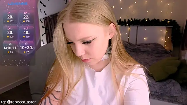 RebeccaAster online show from December 2025 09:17:02 PM
