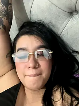 Aliciawhitee online show from November 2025 02:26:02 AM