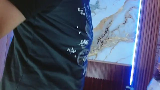 mollyandsam303av online show from February 2026 07:35:02 PM