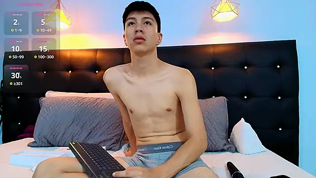 Abraham horny18 online show from September 2025 08:24:02 PM