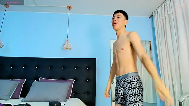 Abraham horny18 online show from September 2025 08:19:01 PM