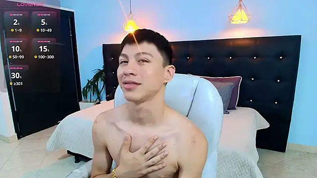 Abraham horny18 online show from September 2025 08:08:02 PM