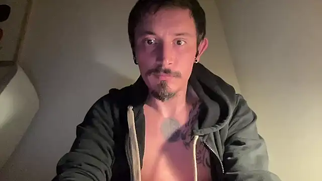 Snapshot of sunZfun chatting on November 2025 09:07:02 PM sunZfun online show from November 2025 09:07:02 PM