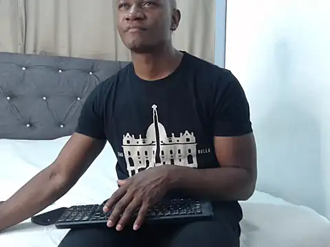 Snapshot of iamfelipee chatting on October 2025 04:25:02 AM iamfelipee online show from October 2025 04:25:02 AM