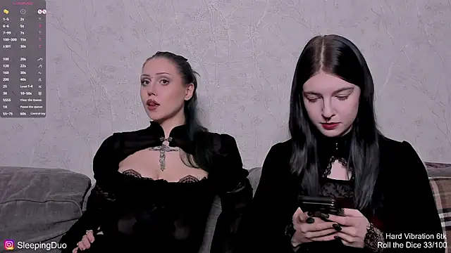 Threesomebabes online show from April 2026 04:54:02 PM