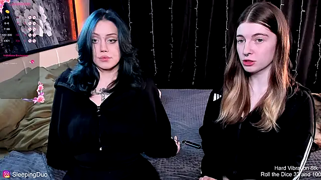 Threesomebabes online show from November 2025 03:59:01 PM