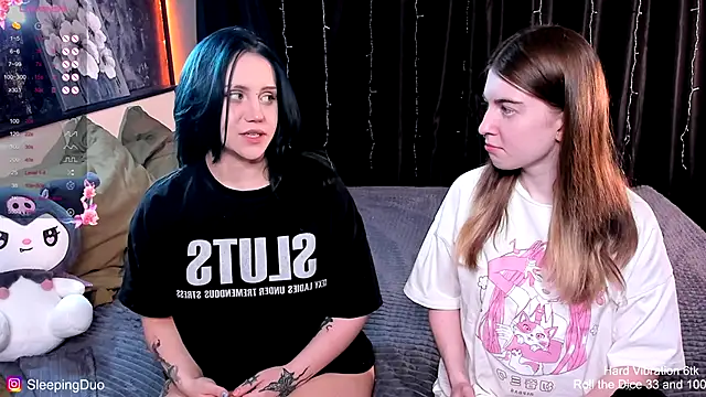 Threesomebabes online show from November 2025 03:51:01 PM