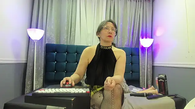 Snapshot of Oriana_Jhonson chatting on June 2026 12:20:01 AM Oriana Jhonson online show from June 2026 12:20:01 AM