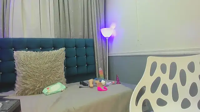 Oriana Jhonson online show from April 2026 11:12:01 AM