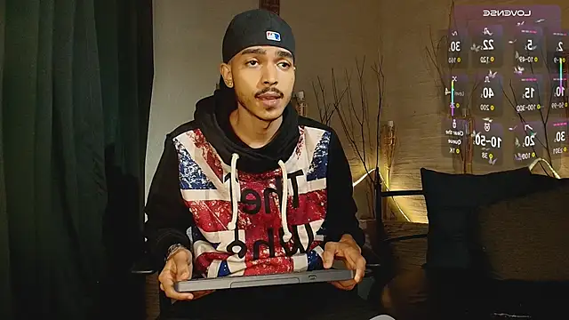 MarcusRain  online show from November 2025 07:41:02 PM