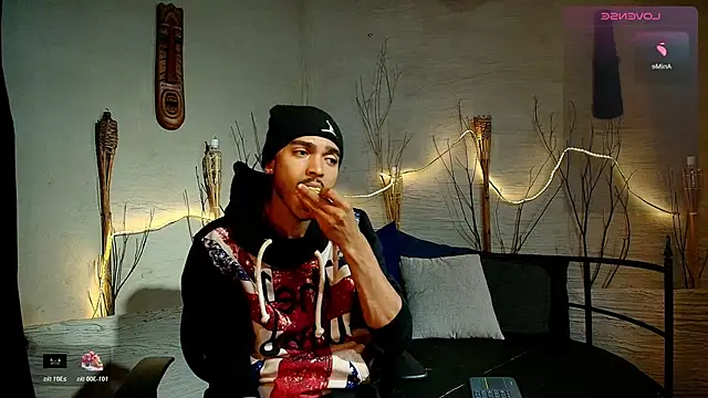 MarcusRain  online show from December 2025 03:30:02 AM