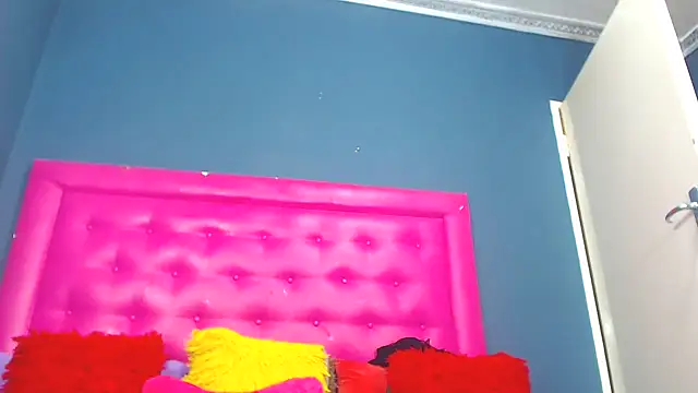 LoloQueen5 online show from February 2026 09:48:02 PM