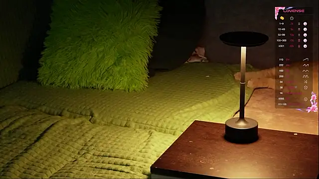 Violetwin online show from March 2026 08:59:01 PM