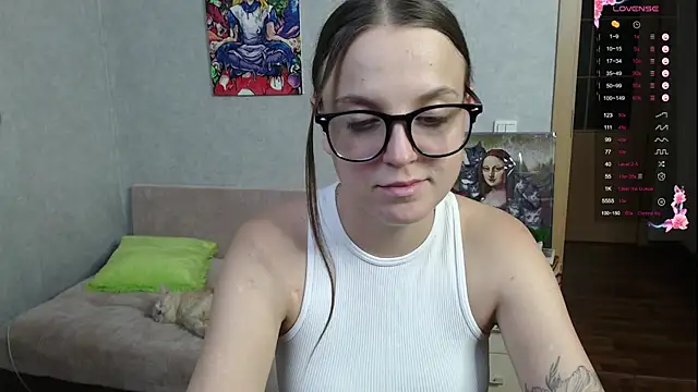 Violetwin online show from September 2025 06:58:02 PM