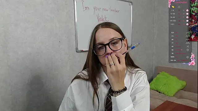 Violetwin online show from September 2025 05:19:02 PM