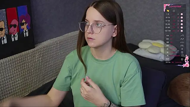 Violetwin online show from March 2026 12:06:02 PM