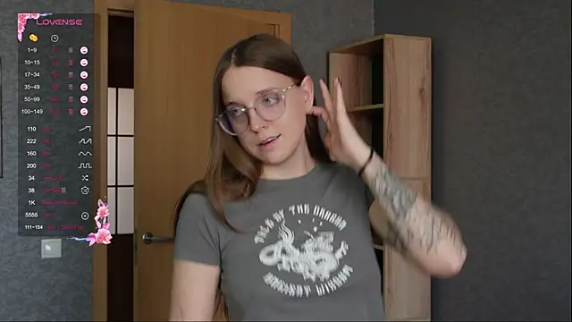 Violetwin online show from May 2026 10:34:01 AM