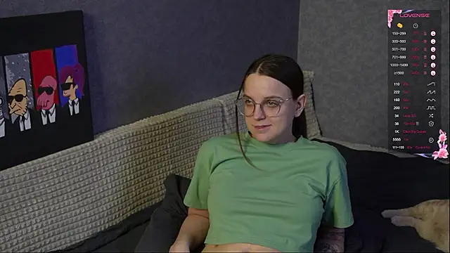 Violetwin online show from March 2026 08:32:02 PM