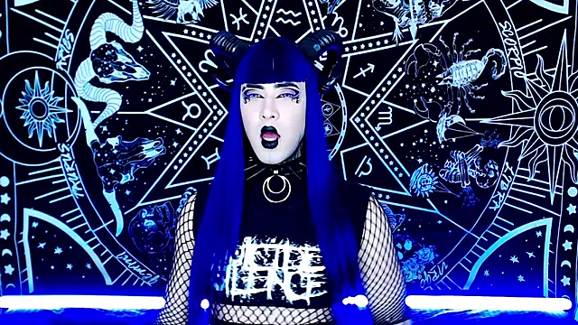 naomi satan online show from November 2025 12:43:01 AM