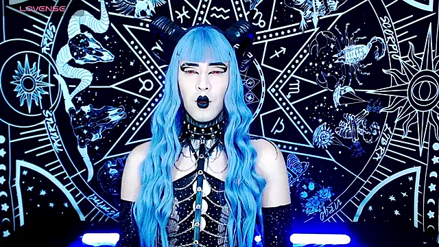 naomi satan online show from October 2025 02:39:01 PM