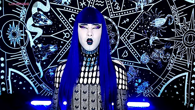 naomi satan online show from October 2025 01:48:01 AM