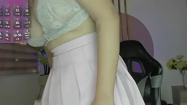 Snapshot of rei_cos chatting on November 2025 12:31:02 PM rei cos online show from November 2025 12:31:02 PM