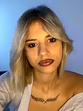 AishaKali online show from October 2025 06:03:01 AM